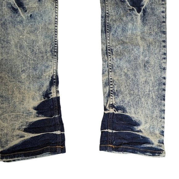 FWRD Demin Slim Fit Embroidered Jeans...Size 42/32 - Picture 5 of 12